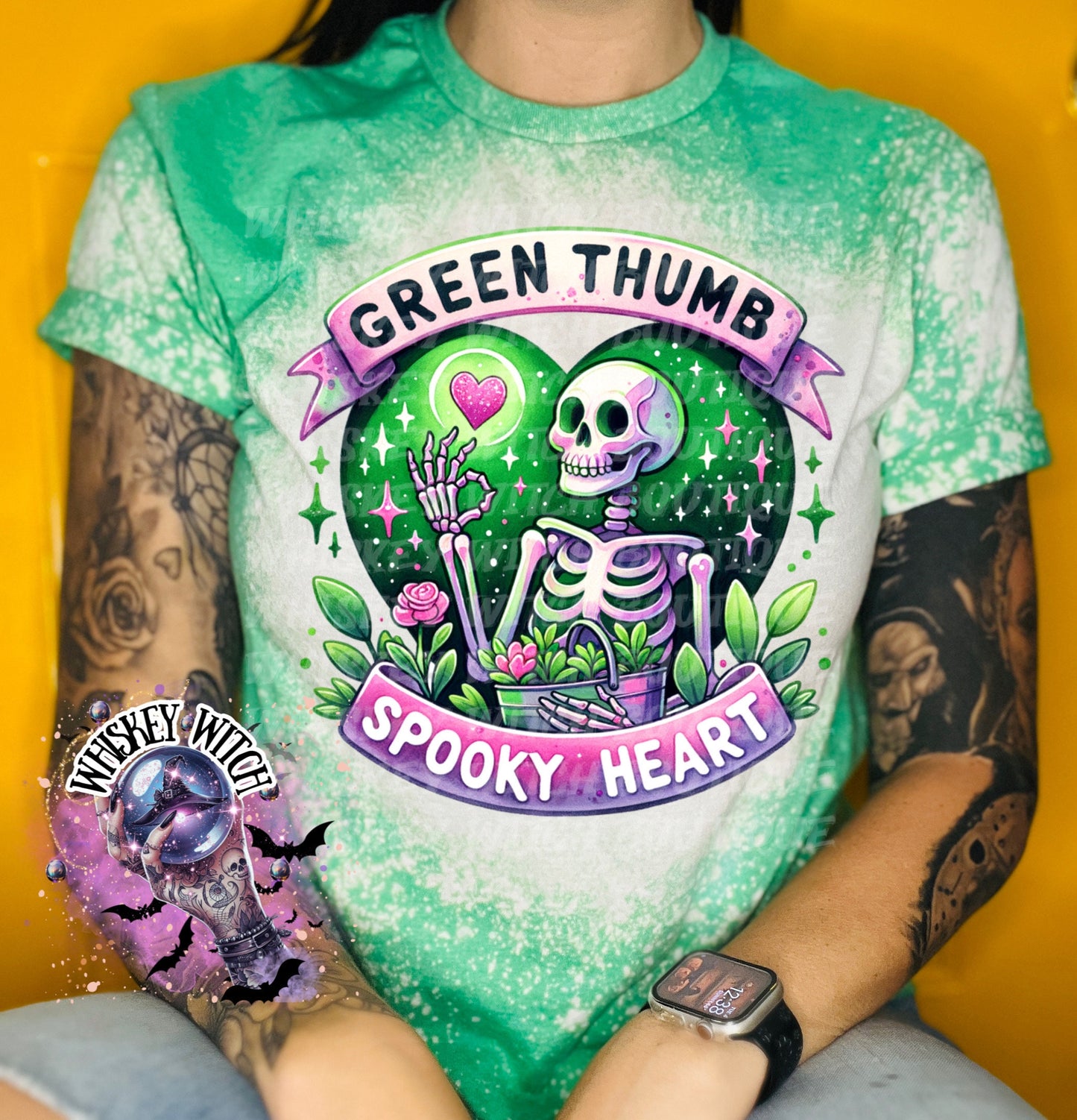 Green Thumb Spooky Heart | vintage | retro | distressed | custom | funny |T shirt | gift | T shirts funny | cool T shirts | sarcastic | mom