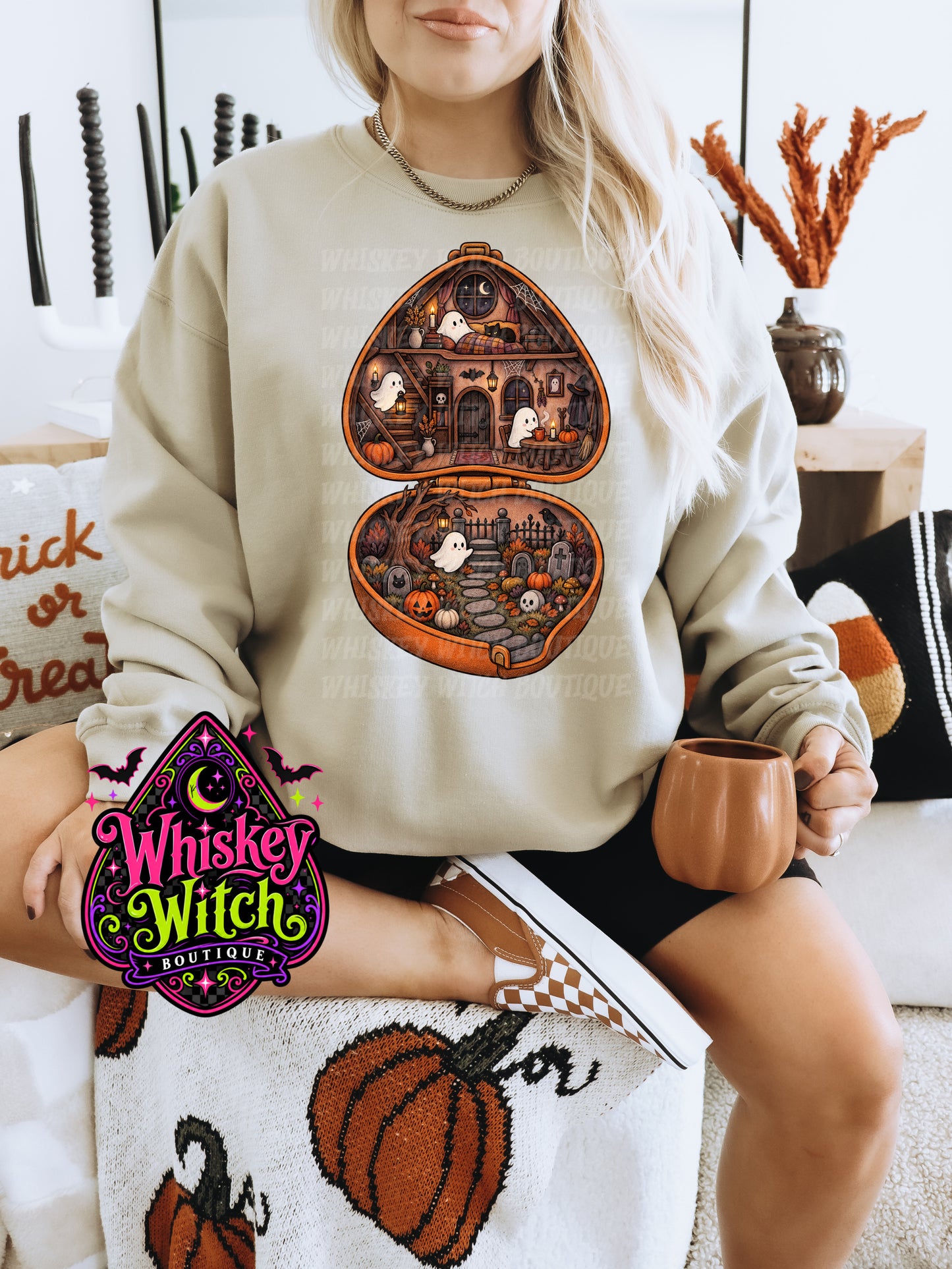 Cute Ghost Haunted House Shirt | Vintage Spooky Halloween Tee & Sweatshirt
